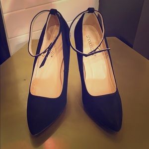 Shoe Dazzle High Heels